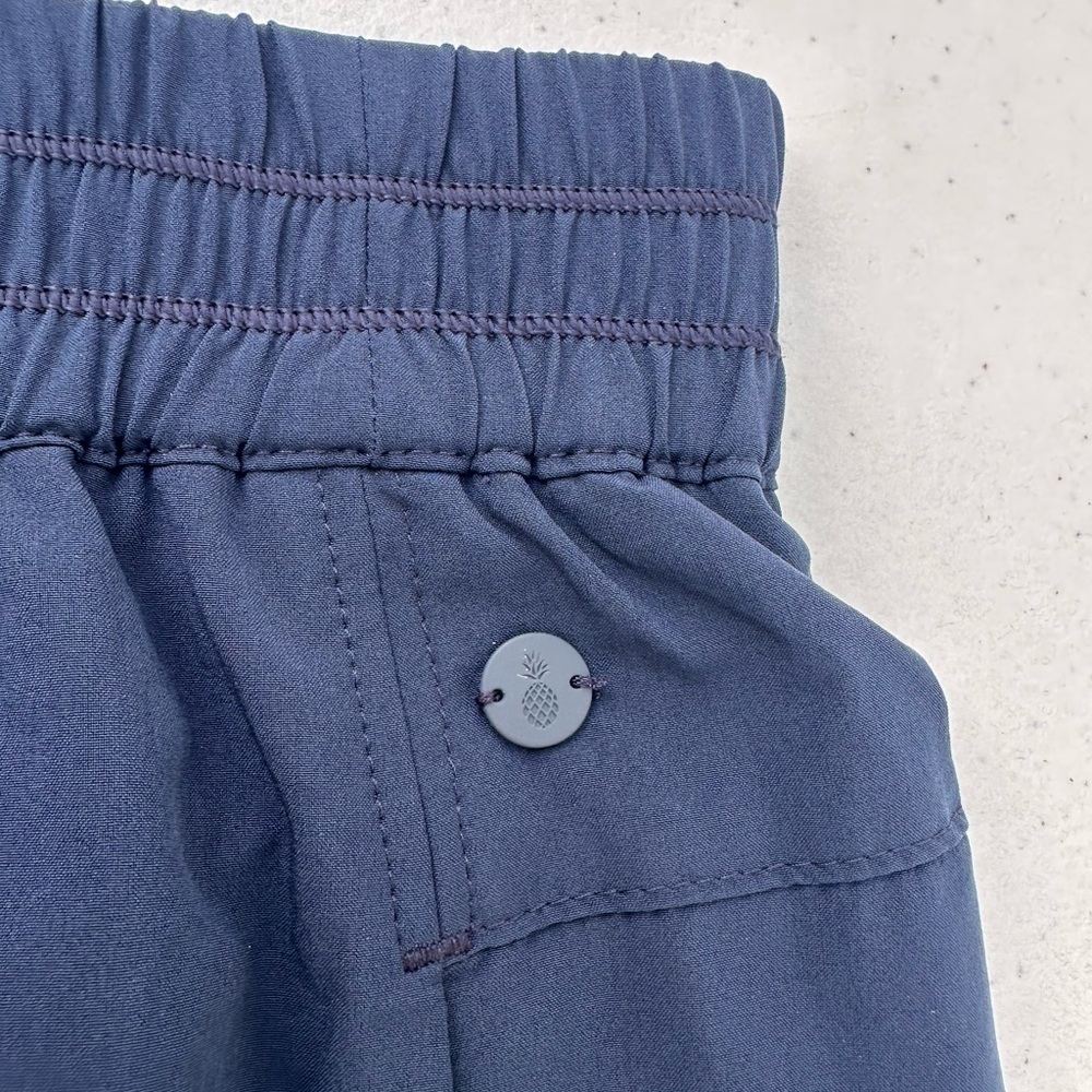 Tommy Bahama Women's Navy Skort with Elastic Waist - Picture 2 of 7